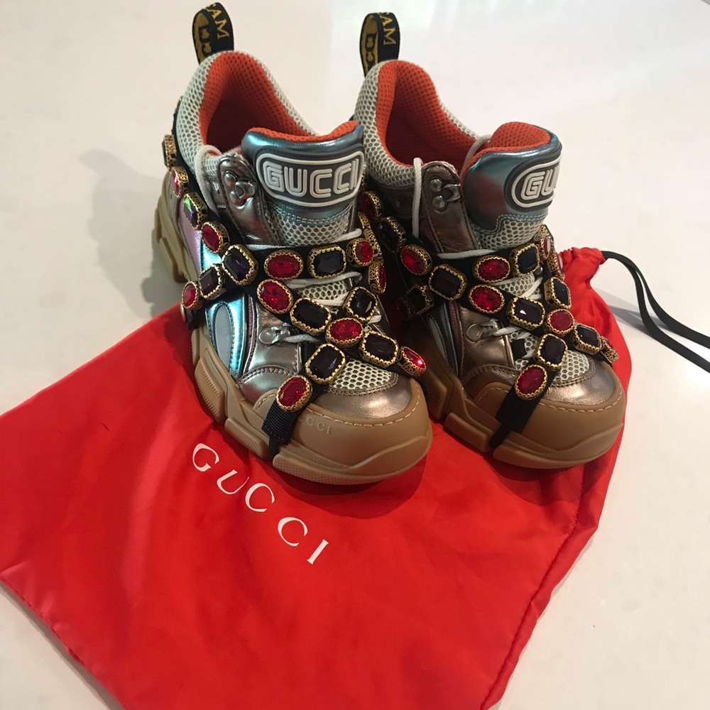Gucci flashtrek sneakers